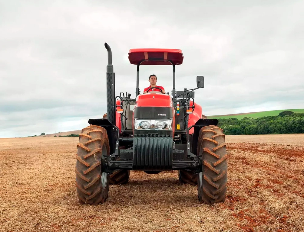 Trator Farmall 110 A