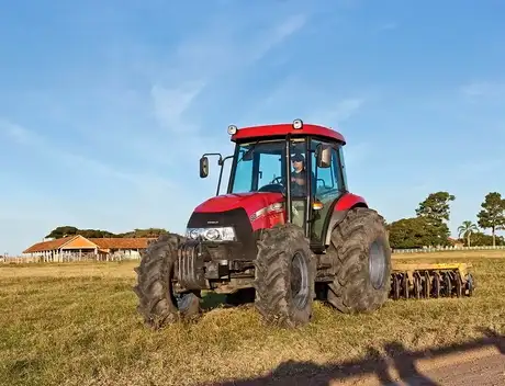 Trator Farmall 80